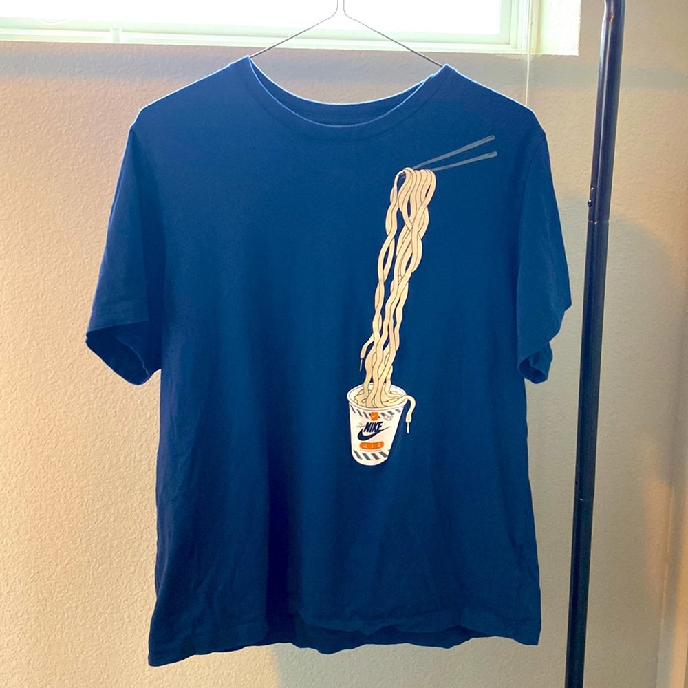 Nike mens T-Shirt